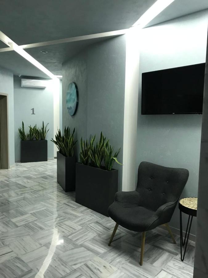 Iren Apartments 1+1 Odesa Exterior photo